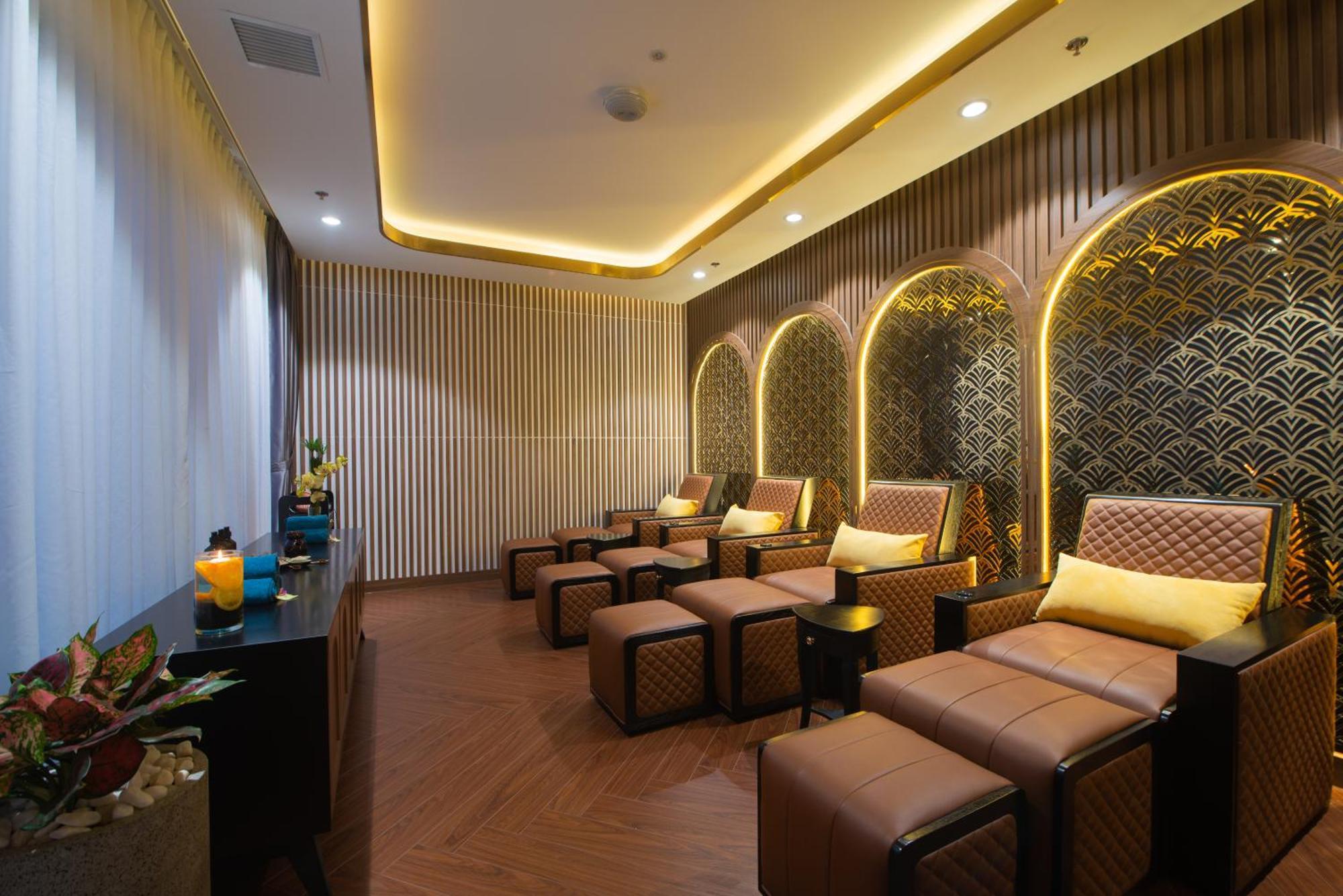 Grand Tourane Nha Trang Hotel Экстерьер фото