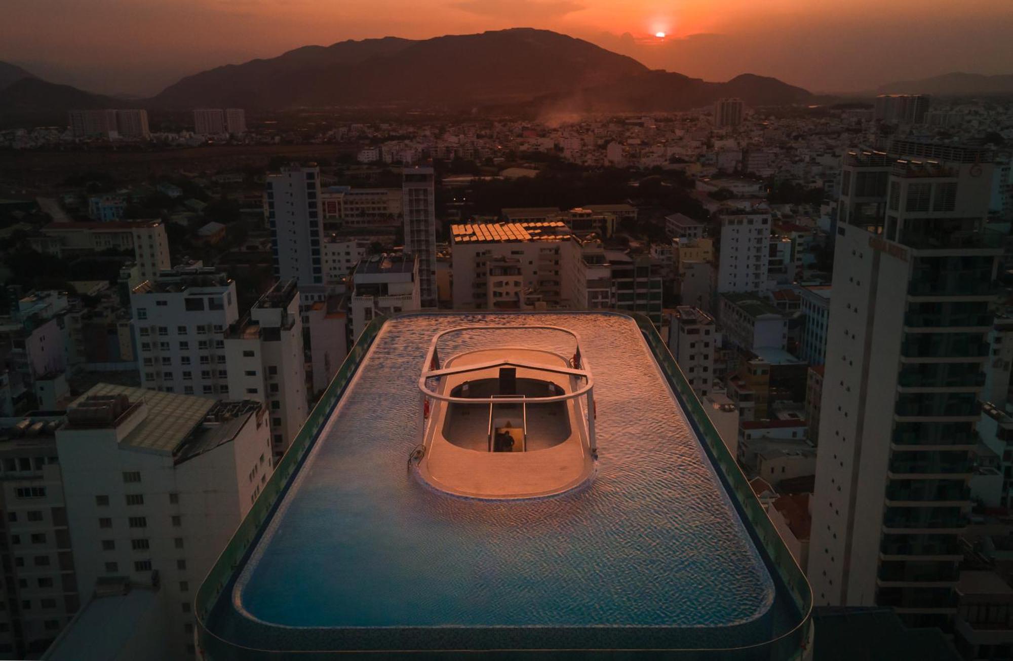 Grand Tourane Nha Trang Hotel Экстерьер фото